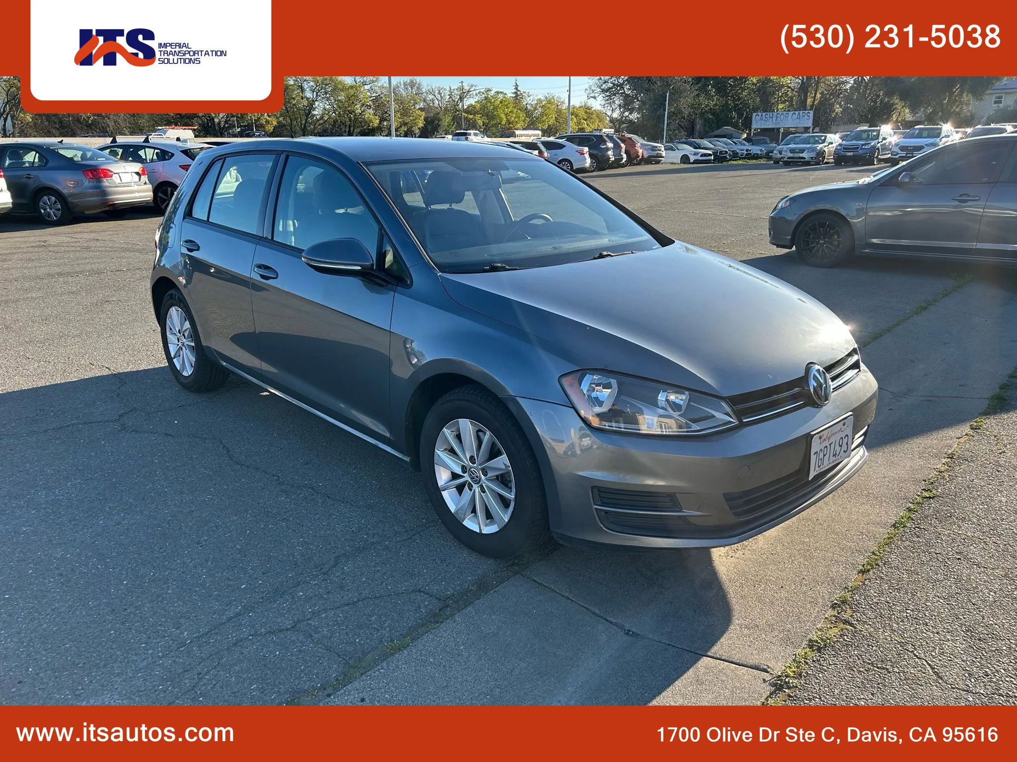 Used 2015 Volkswagen Golf S image 2