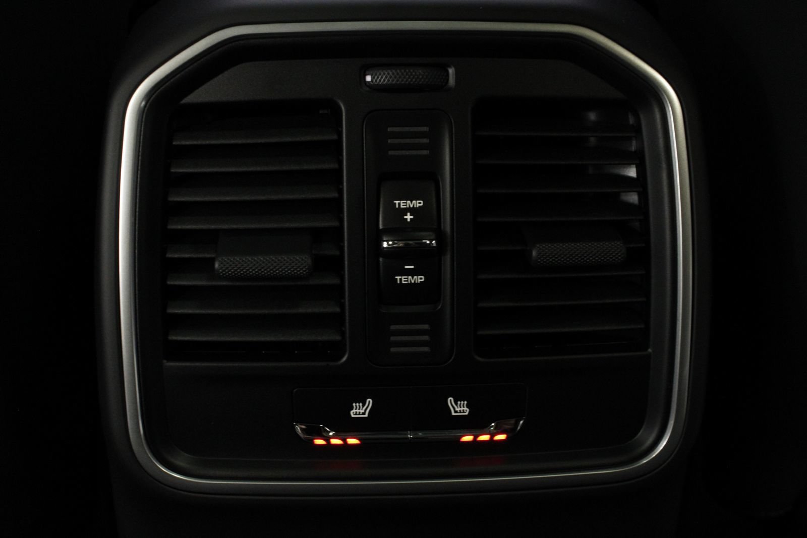 New 2026 Porsche Macan S AWD/4WD image 37