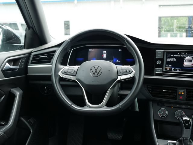 Used 2022 Volkswagen Jetta Sport FWD image 17