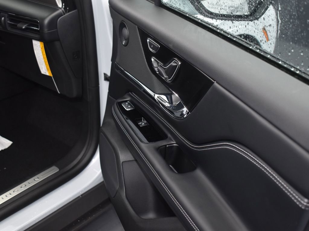 New 2026 Lincoln Corsair Grand Touring AWD/4WD image 17