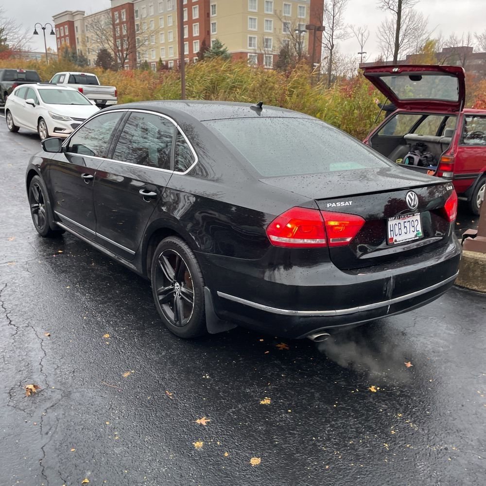 Used 2015 Volkswagen Passat 1.8T SEL Premium image 6