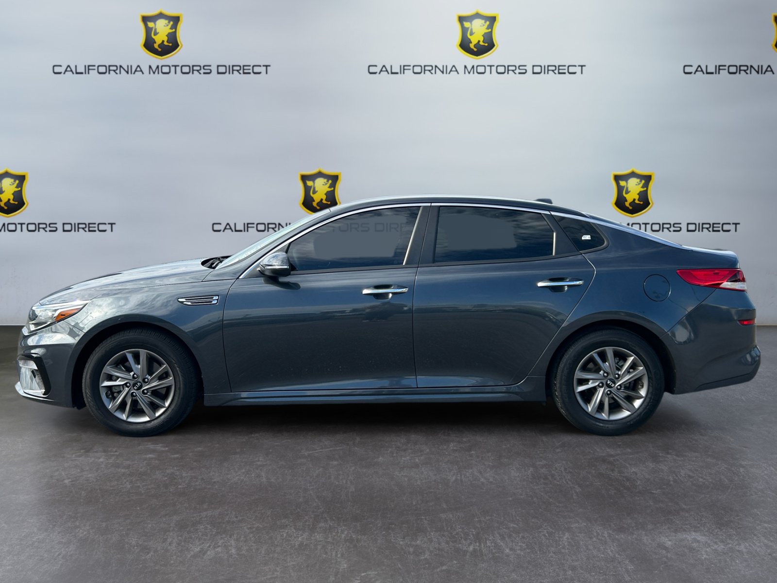 Used 2019 Kia Optima LX FWD image 2