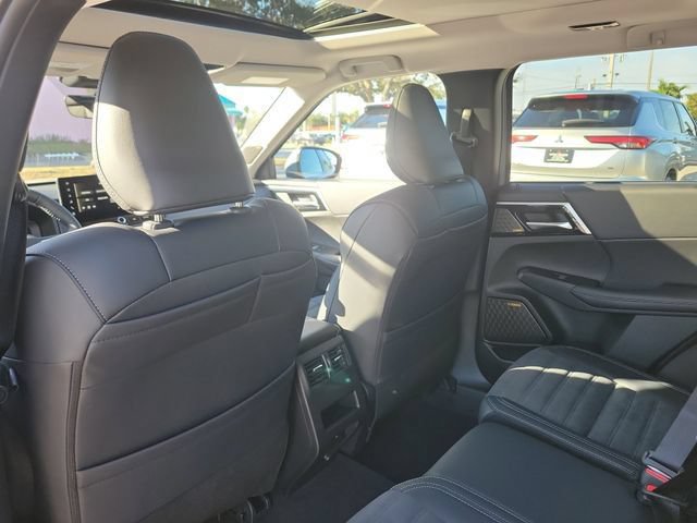 New 2026 Mitsubishi Outlander SE FWD image 15
