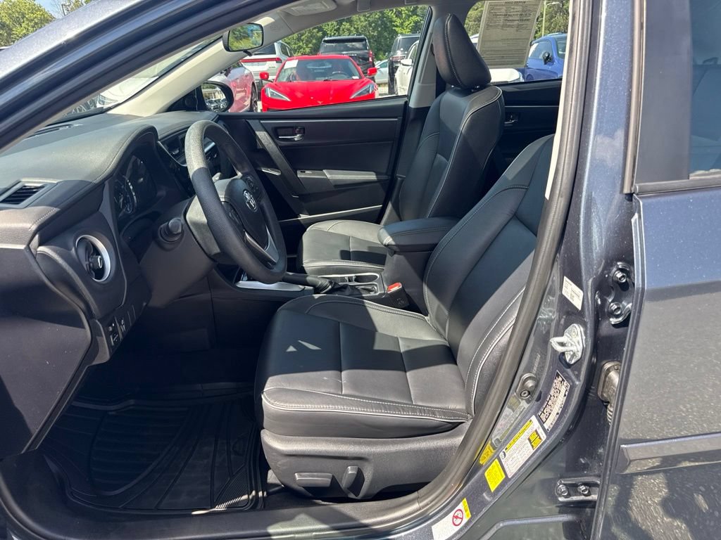 Used 2017 Toyota Corolla XLE w/ Carpet Mat Package (TMS) FWD image 5