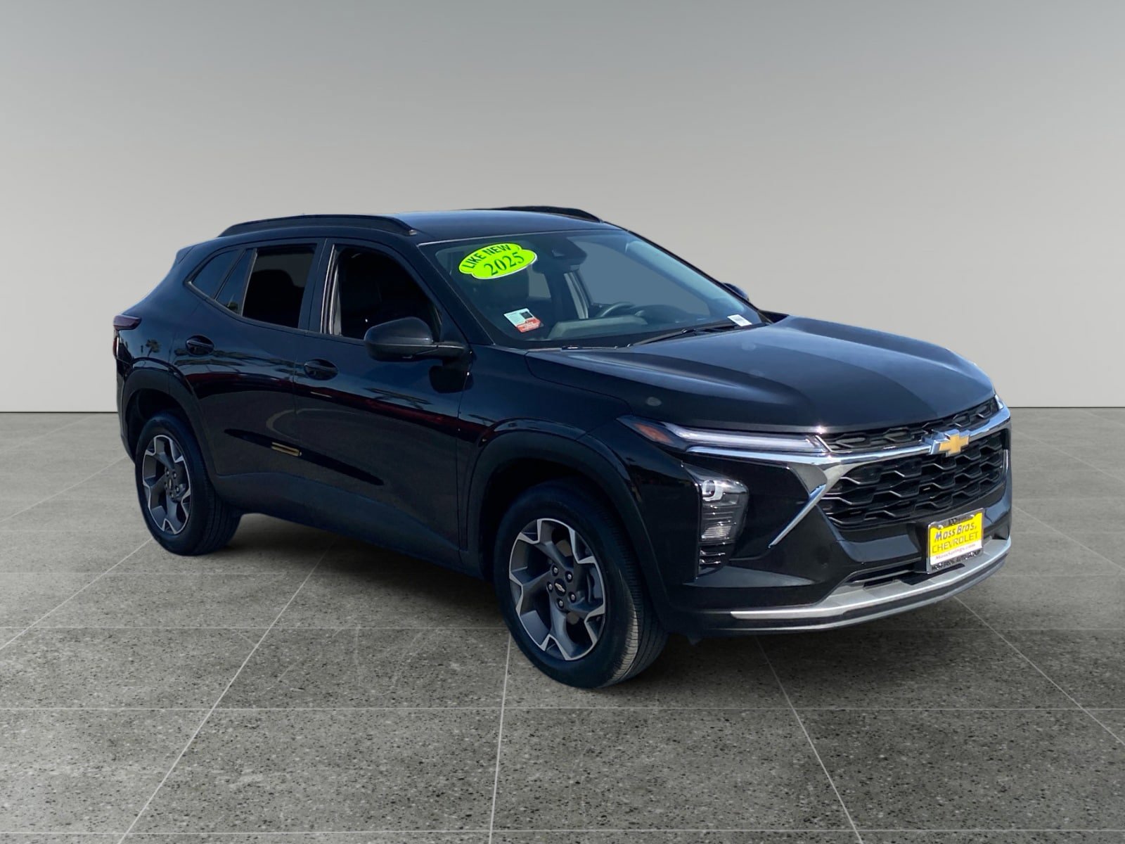 Used 2025 Chevrolet Trax LT image 7