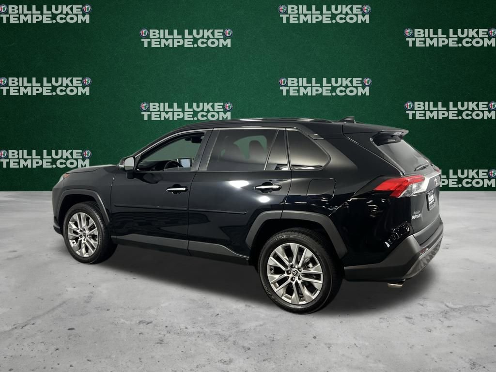 Used 2021 Toyota RAV4 Limited image 8