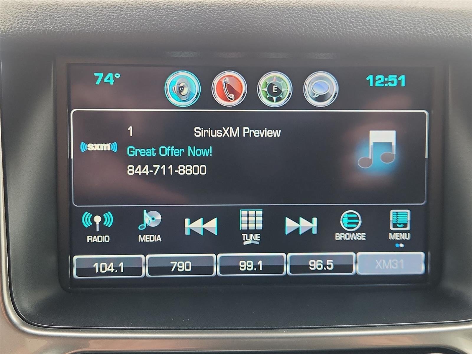 Used 2018 Chevrolet Suburban LT AWD/4WD image 13