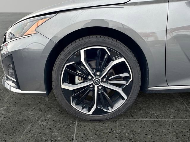 Used 2024 Nissan Altima 2.5 SR image 14