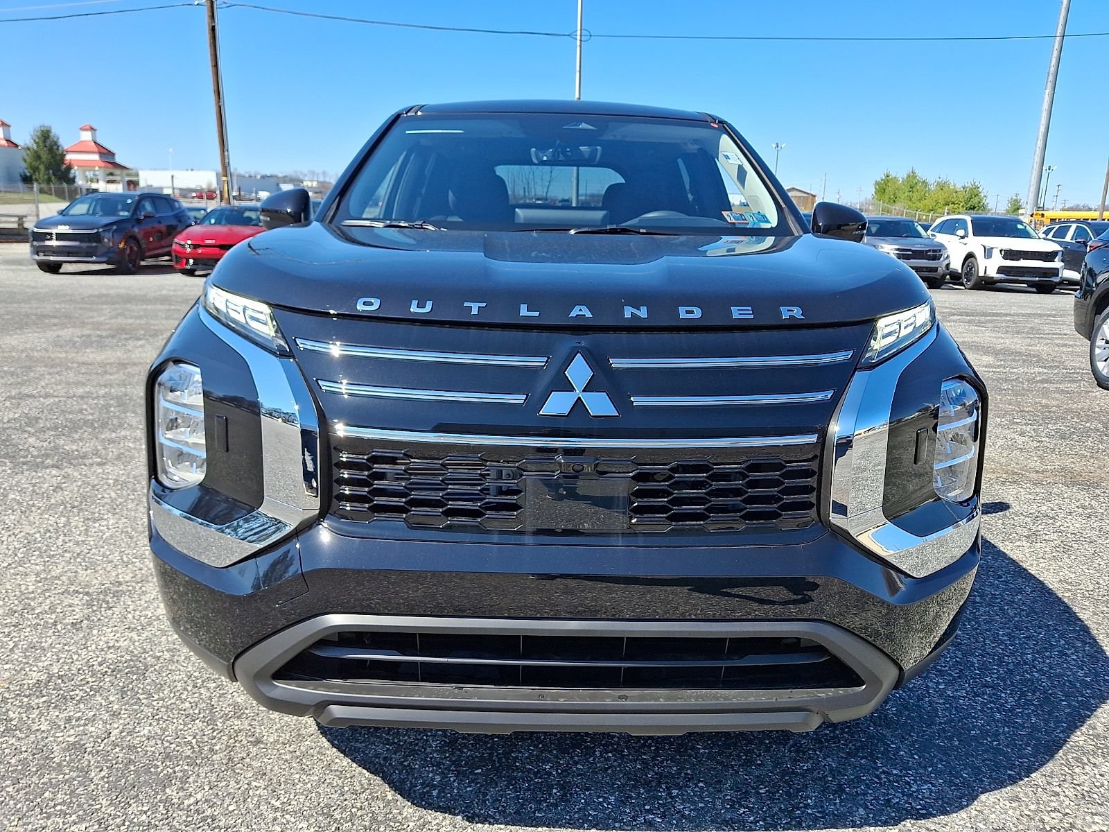 New 2026 Mitsubishi Outlander ES AWD/4WD image 3