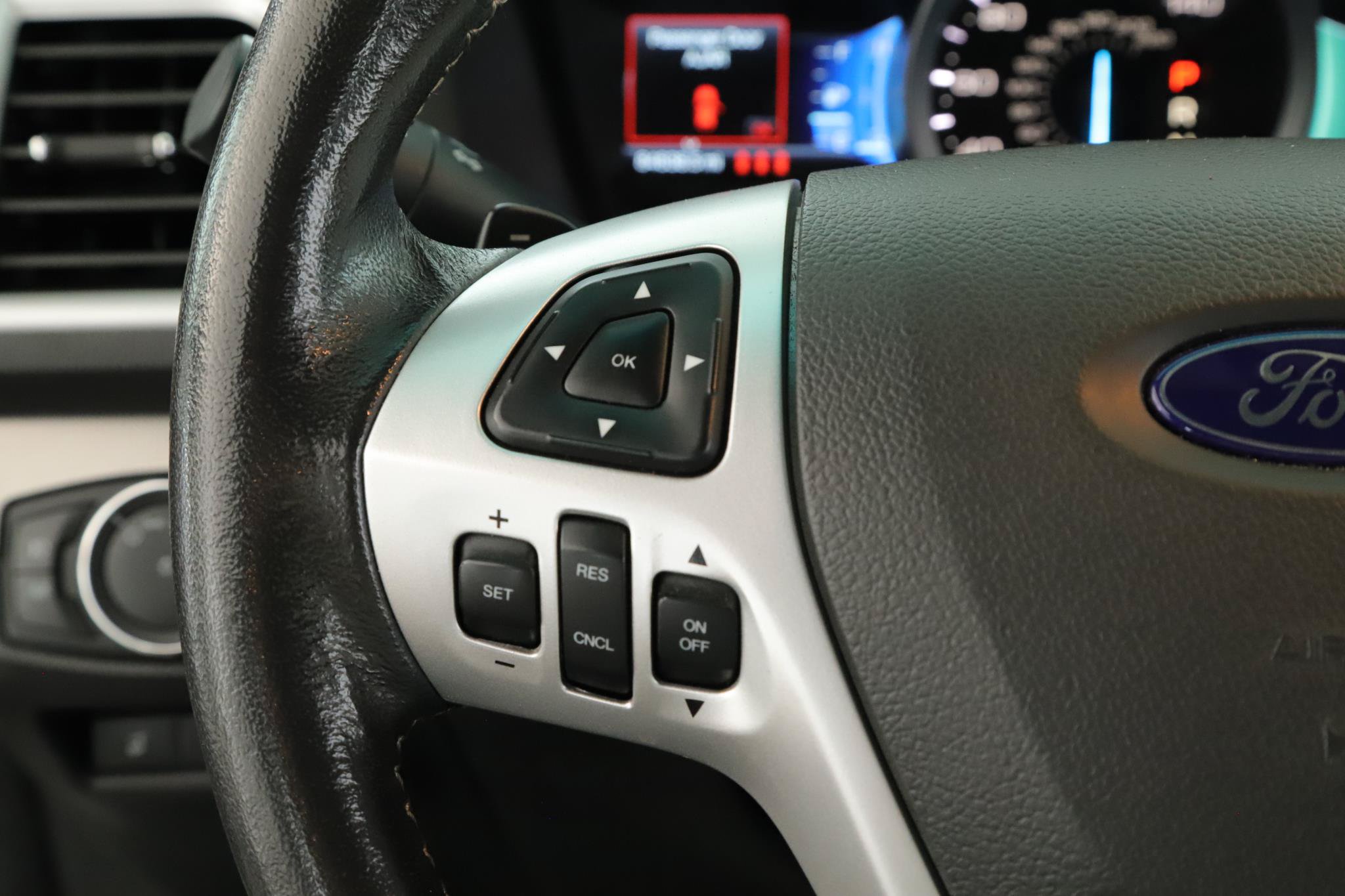 Used 2014 Ford Explorer Sport w/ Equipment Group 401A AWD/4WD image 11