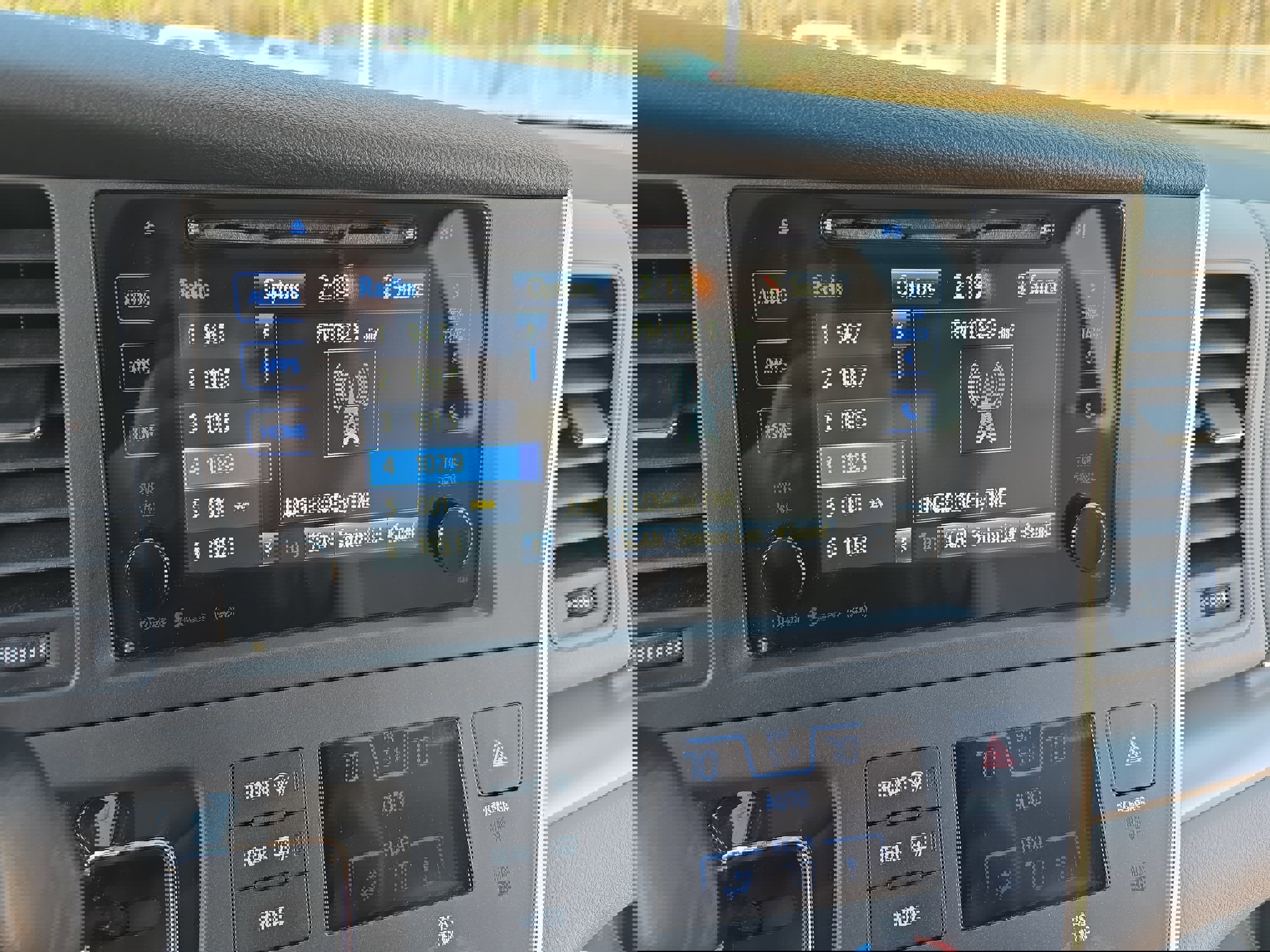 Used 2017 Toyota Sienna LE image 22