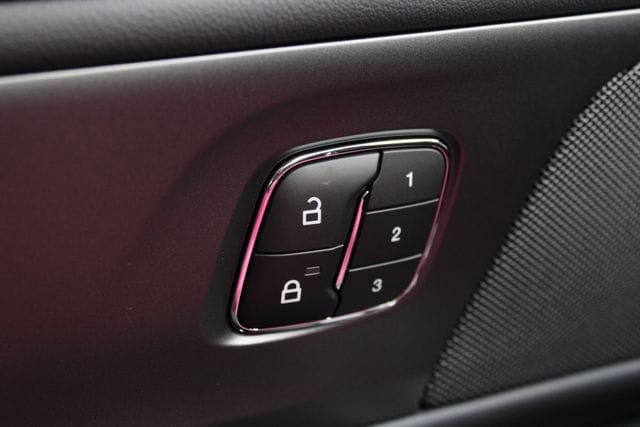 New 2026 Lincoln Nautilus Premier AWD/4WD image 36