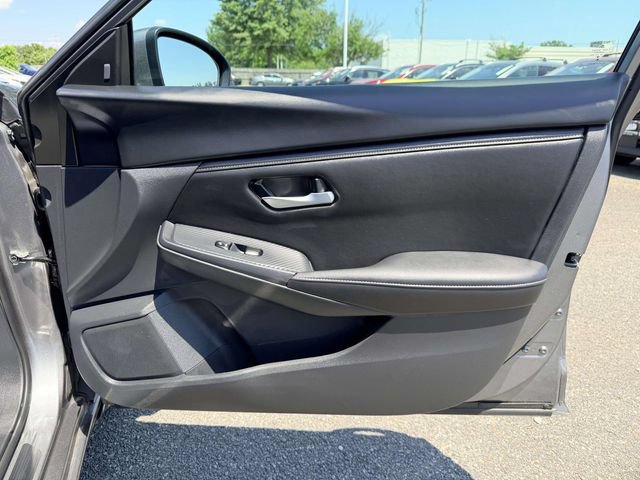 Used 2024 Nissan Sentra SV w/ All-Weather Package FWD image 8