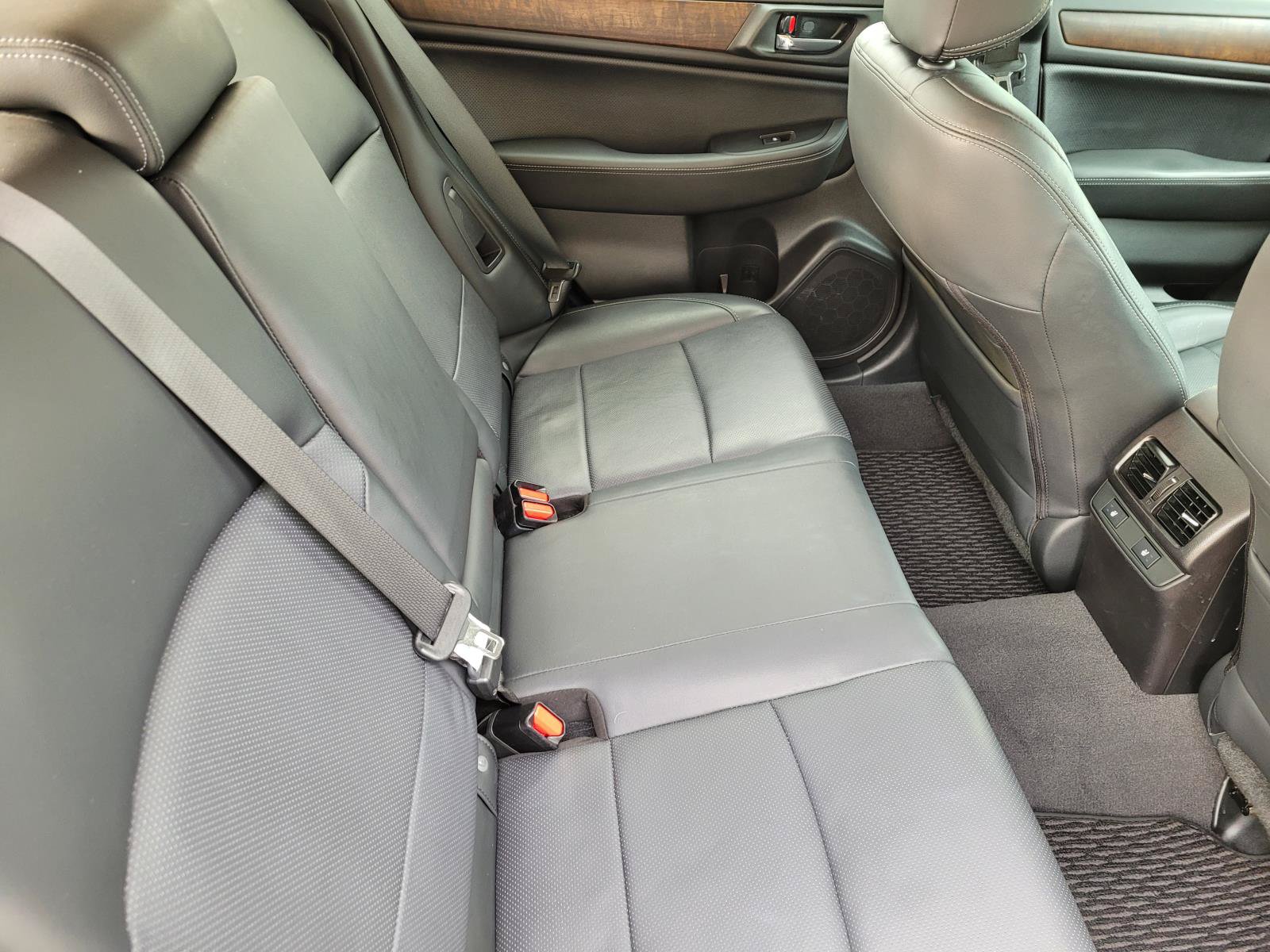 Used 2016 Subaru Outback 2.5i Limited AWD/4WD image 13