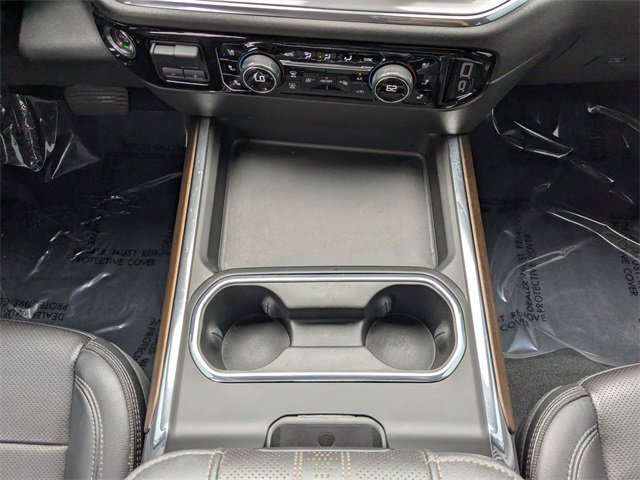 Used 2024 Chevrolet Silverado 2500 High Country w/ High Country Premium Package image 22