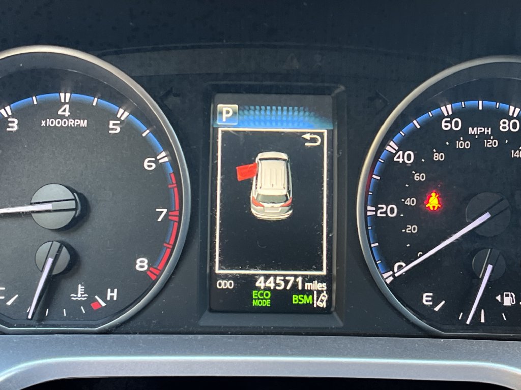 Used 2018 Toyota RAV4 XLE AWD/4WD image 15