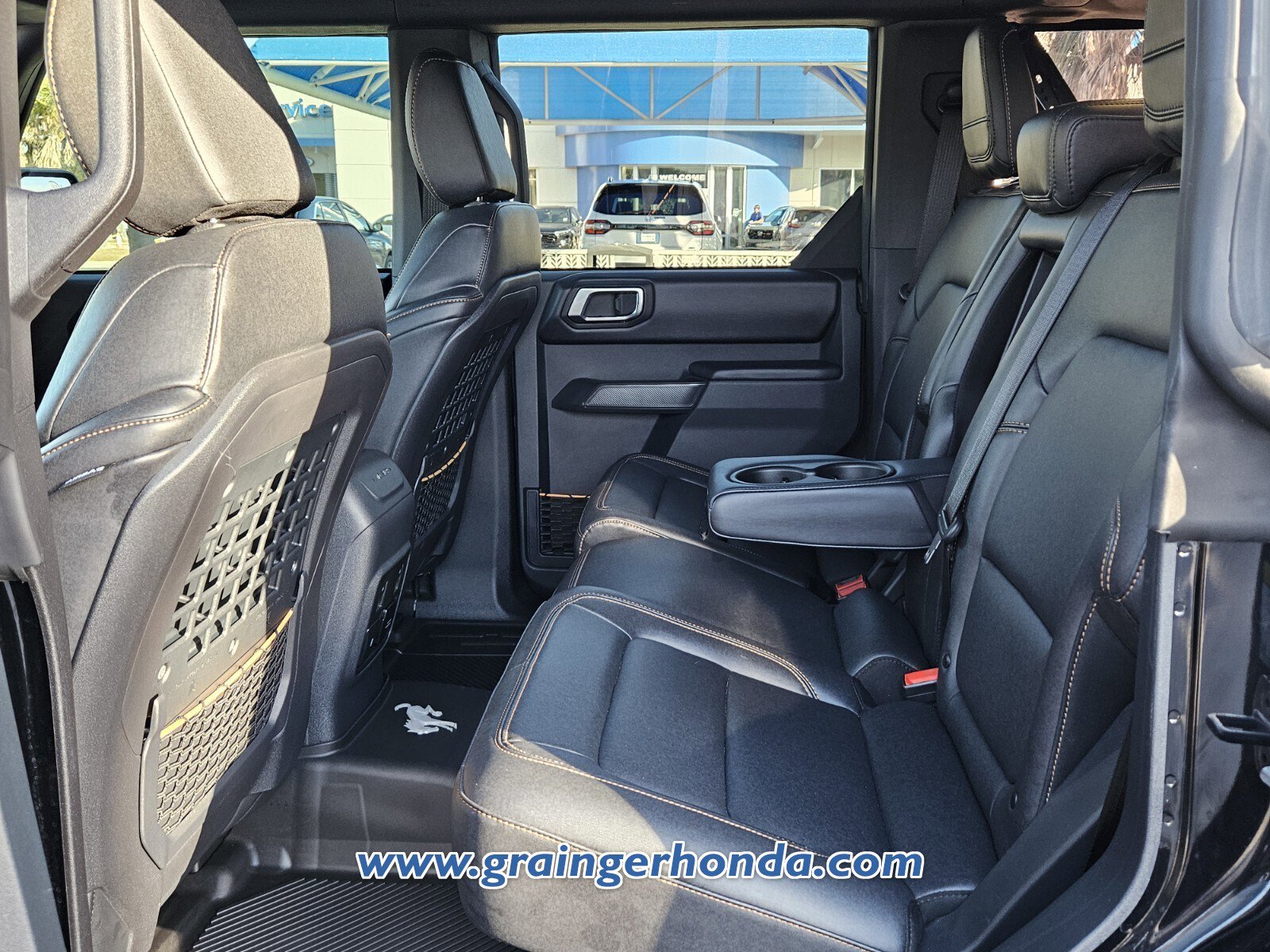 Used 2024 Ford Bronco Badlands image 11