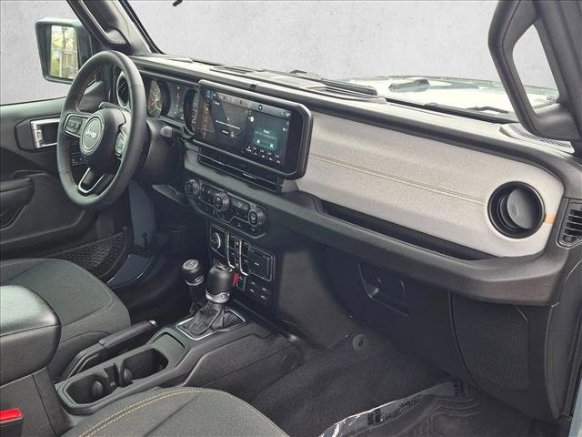Used 2024 Jeep Wrangler Unlimited Sport AWD/4WD image 21