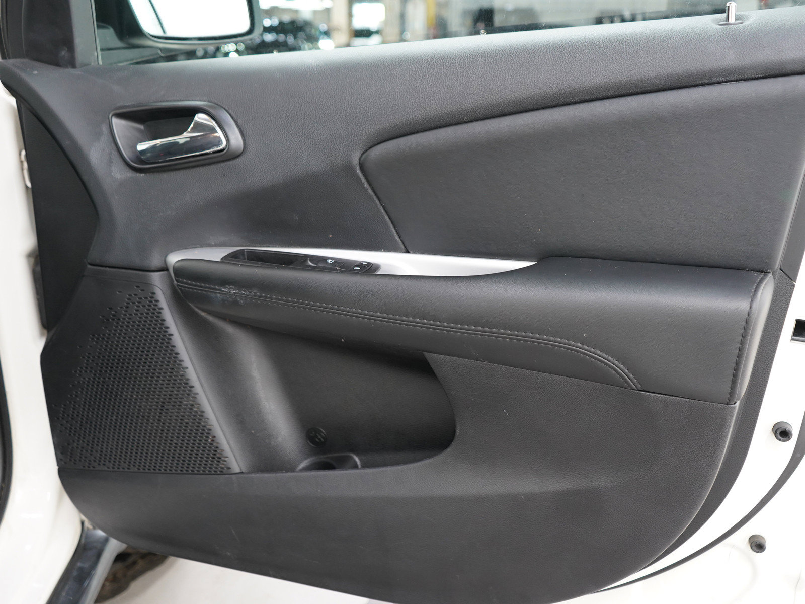 Used 2019 Dodge Journey SE w/ Blacktop Package FWD image 9