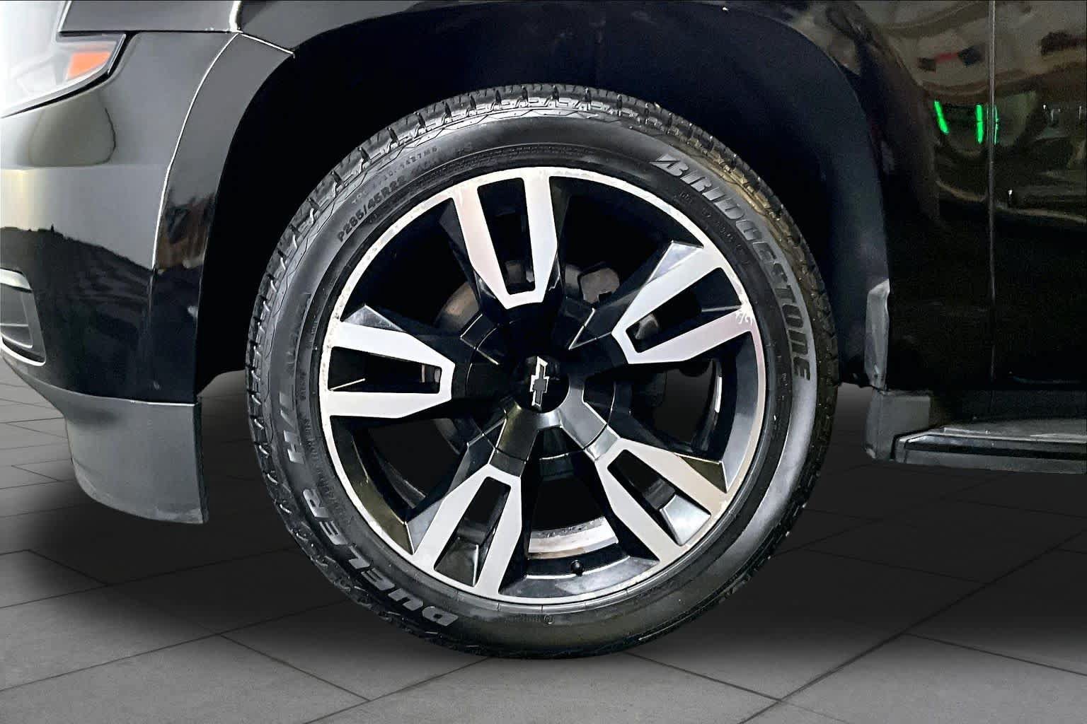 Used 2018 Chevrolet Tahoe Premier AWD/4WD image 11