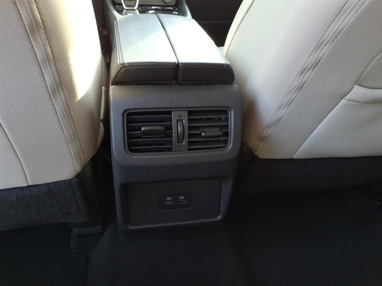 Used 2023 Nissan Rogue SV FWD image 10