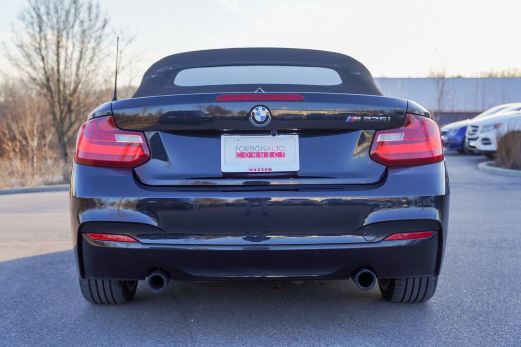Used 2015 BMW M235i Convertible image 7
