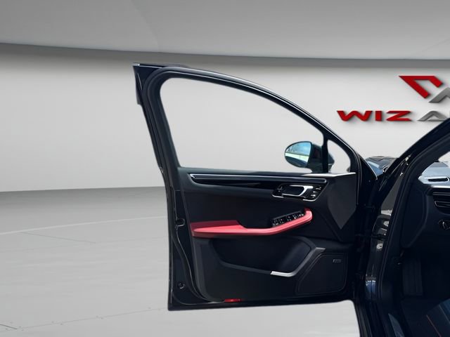 Used 2019 Porsche Macan S w/ Premium Package Plus image 12