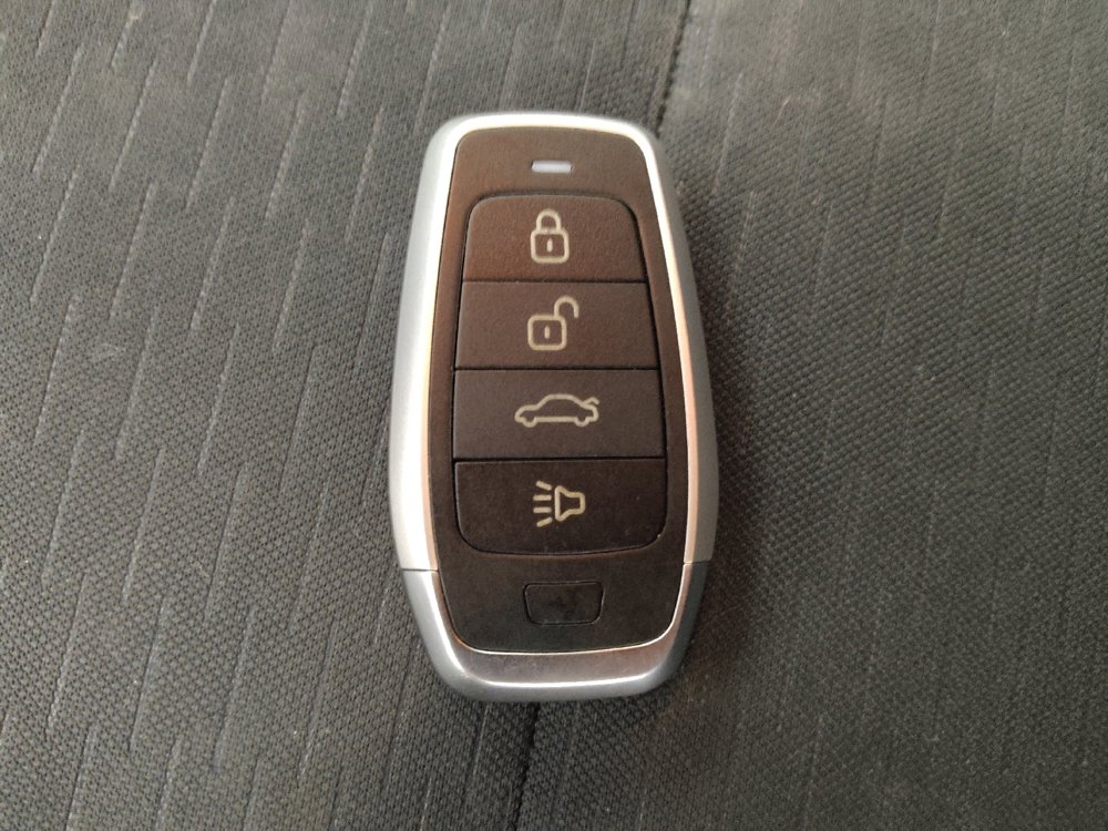 Used 2019 Hyundai Tucson Sport FWD image 32