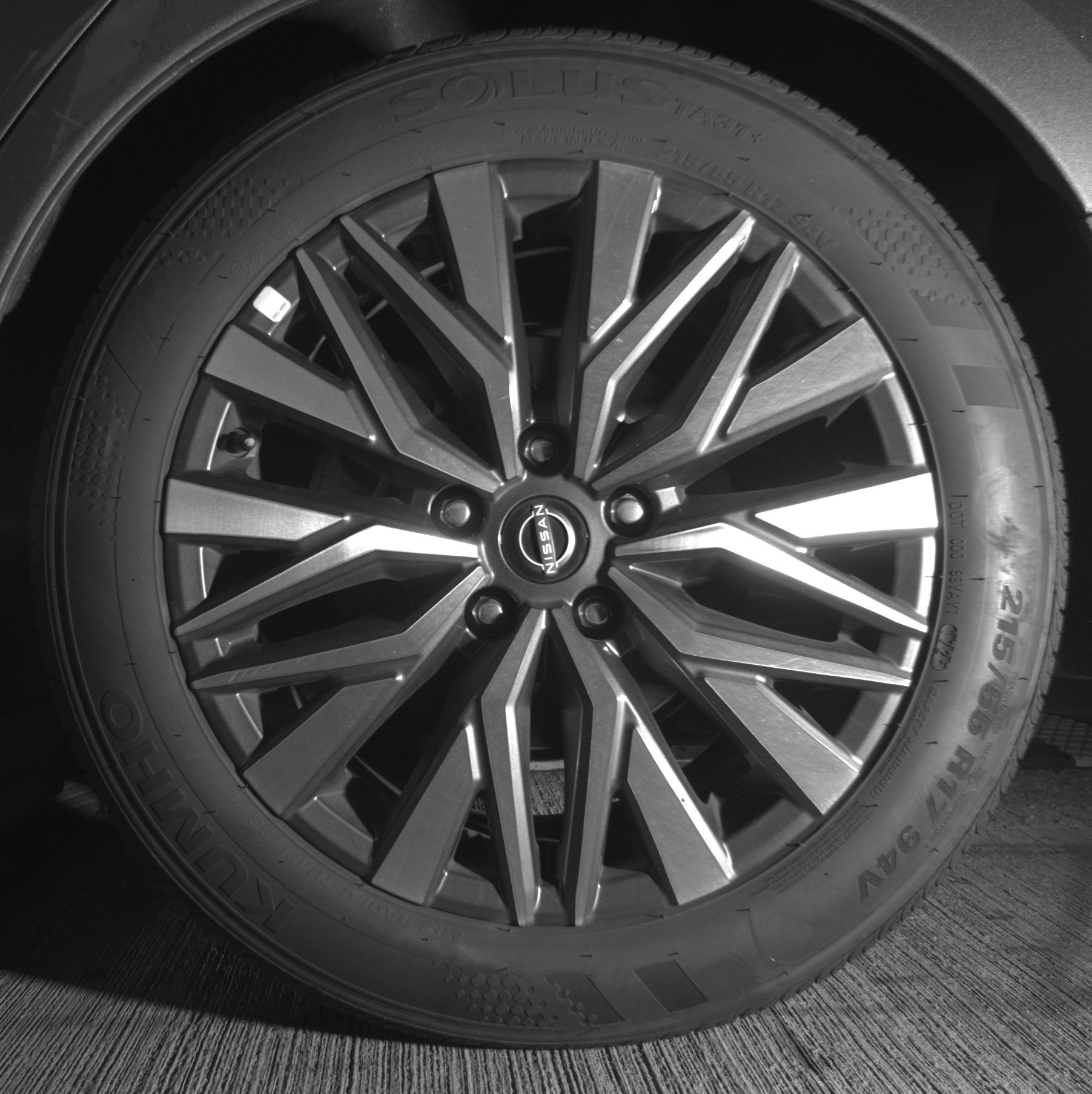 Used 2025 Nissan Altima 2.5 SV FWD image 14