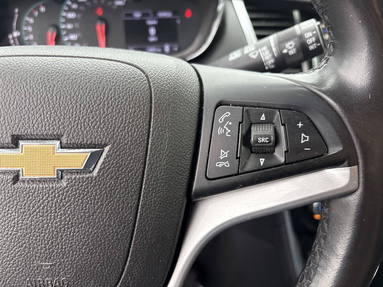 Used 2019 Chevrolet Trax Premier w/ LPO, Cargo Package FWD image 17