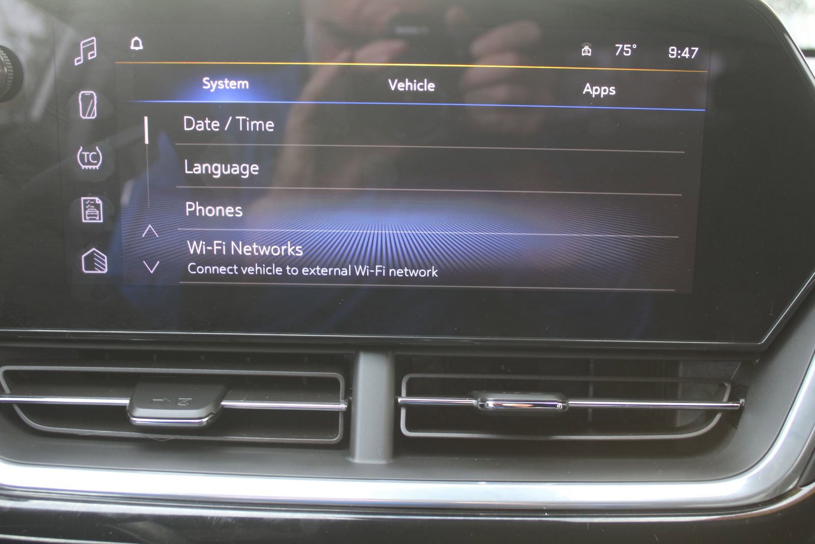 Used 2024 Chevrolet Trax RS image 40