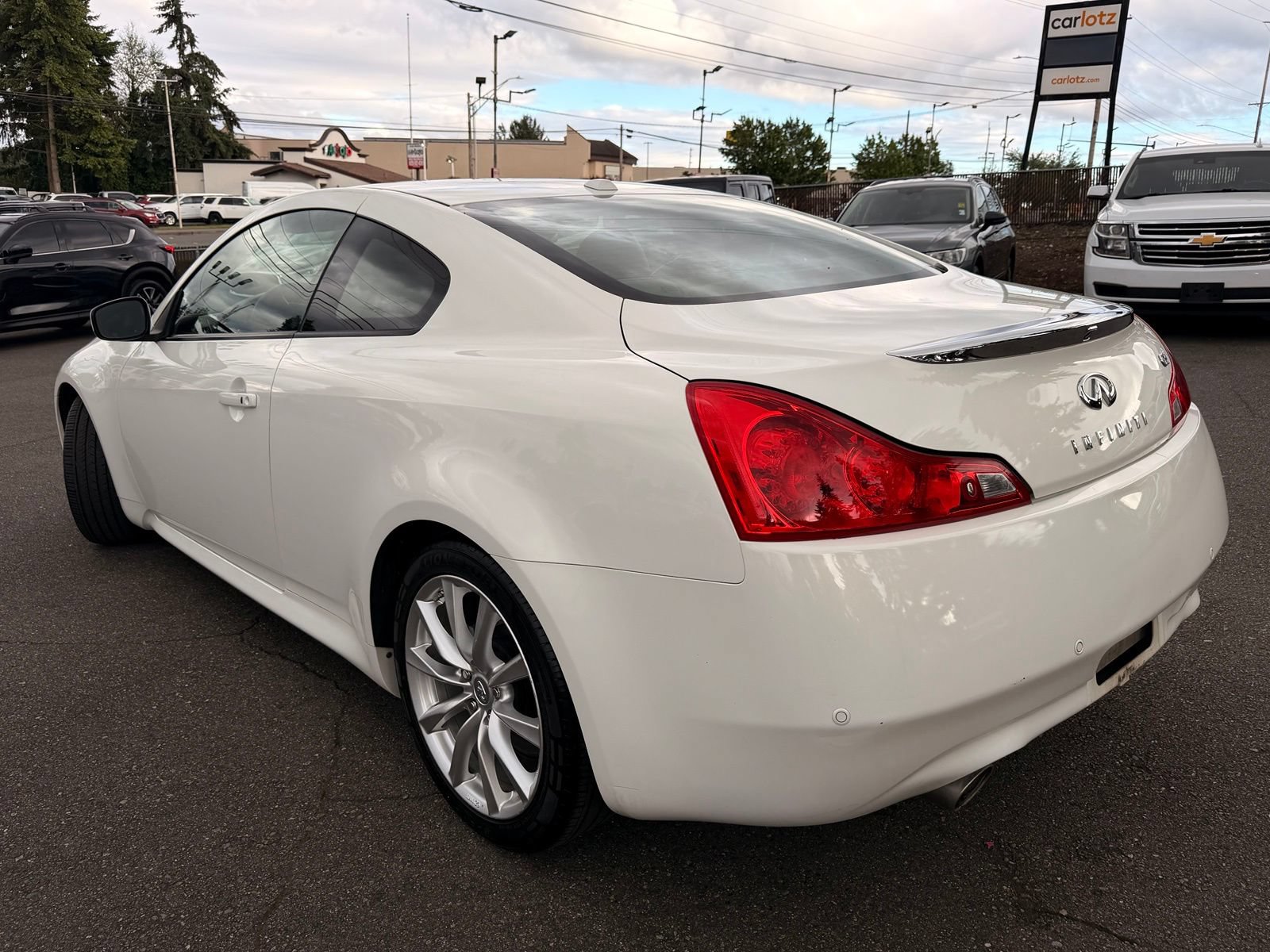 Used 2011 INFINITI G37 Journey w/ Premium Pkg RWD image 13