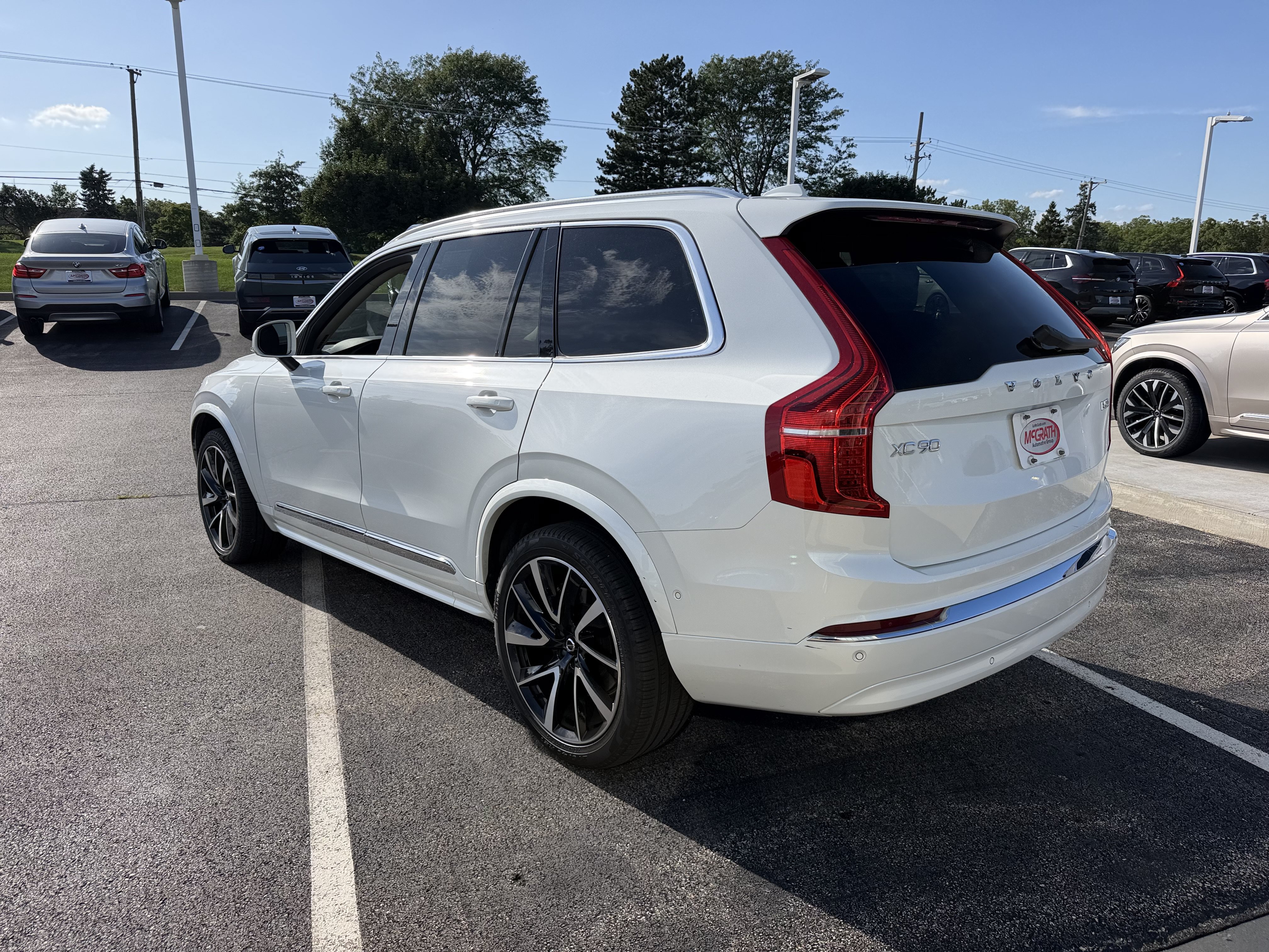 Used 2024 Volvo XC90 B5 Plus w/ Protection Package AWD/4WD image 5