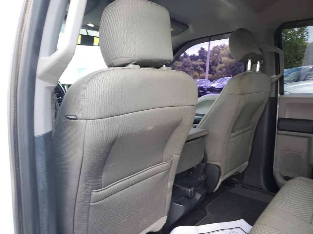 Used 2015 Ford F150 XLT w/ Equipment Group 302A Luxury AWD/4WD image 13