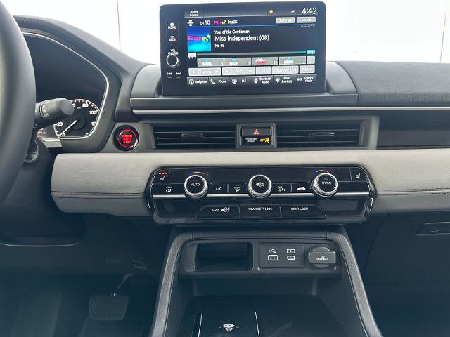 New 2025 Honda Pilot Touring image 26