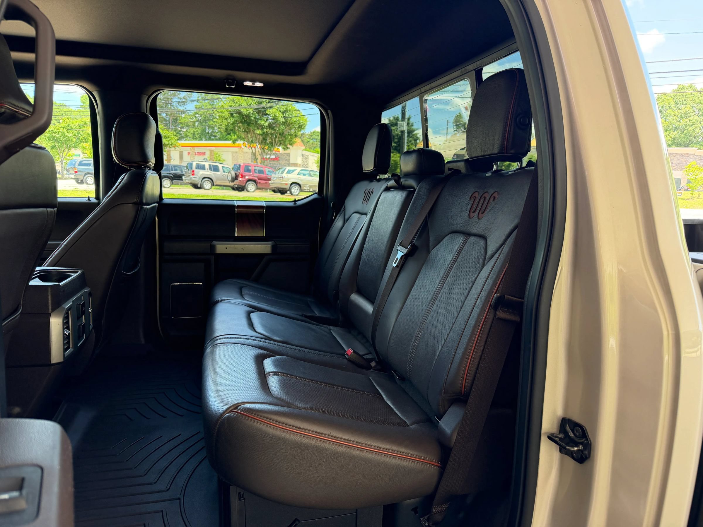 Used 2017 Ford F250 King Ranch w/ King Ranch Ultimate Package AWD/4WD image 14