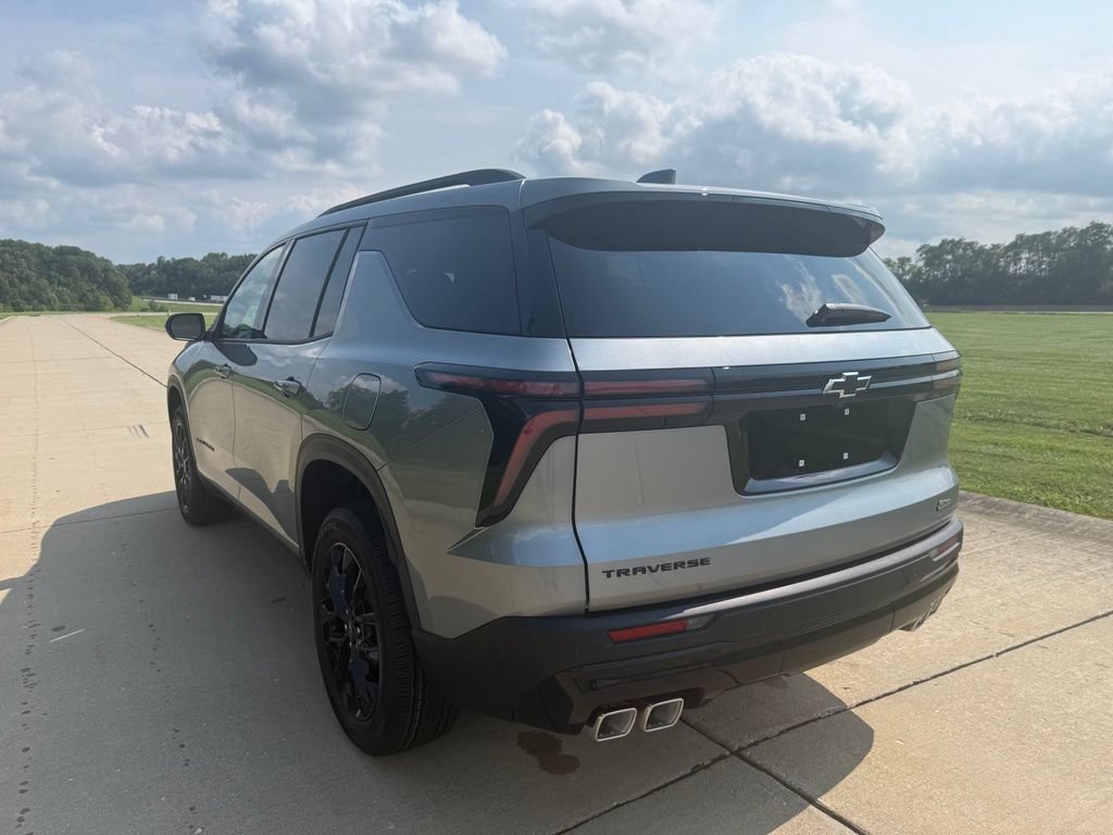 New 2026 Chevrolet Traverse LT w/ Midnight/Sport Edition FWD image 9