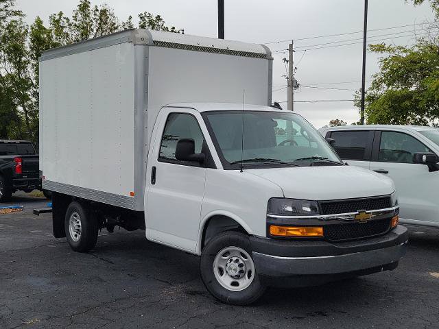 New 2025 Chevrolet Express 3500 w/ Power Convenience Package RWD image 24