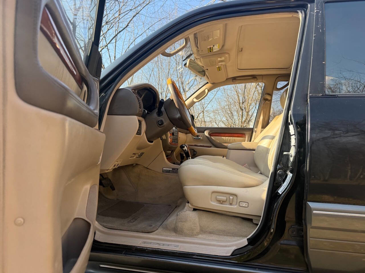 Used 2001 Lexus LX 470 4WD image 70