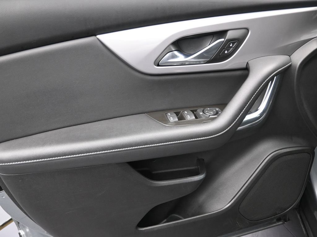 Used 2023 Chevrolet Blazer LT image 12