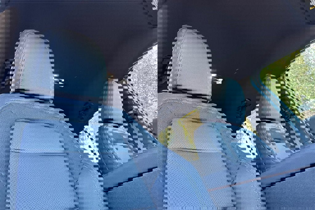 New 2026 Chevrolet Equinox EV LT image 17