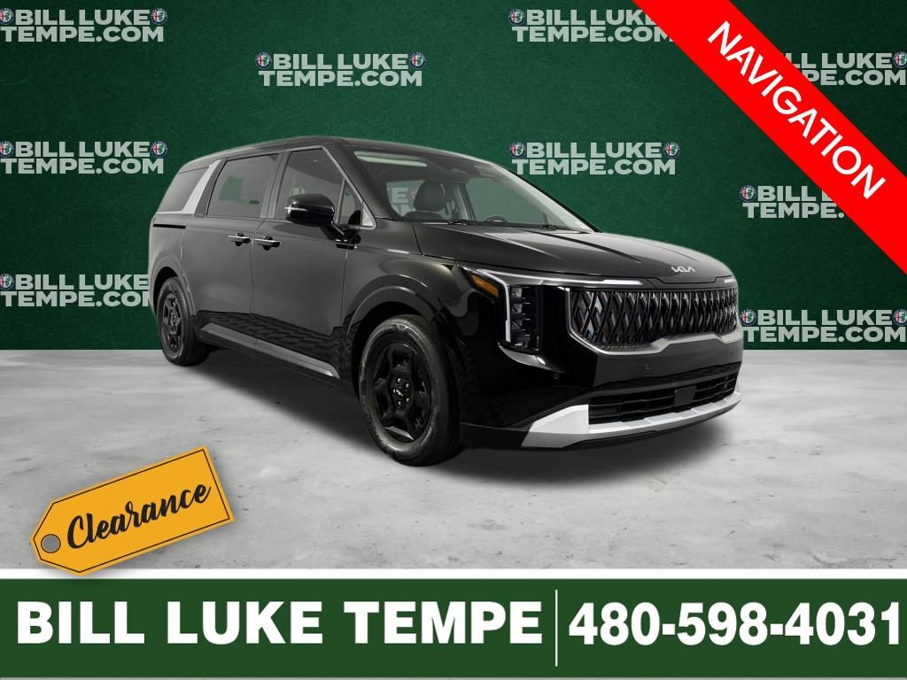 Used 2025 Kia Carnival image 1