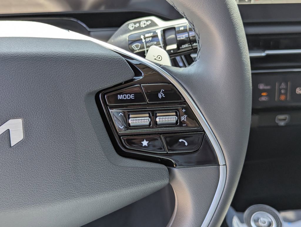 New 2026 Kia Niro Wind FWD image 31