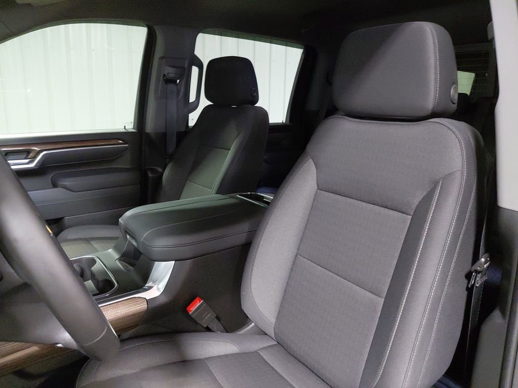 Certified 2025 Chevrolet Silverado 3500 LT w/ Z71 Chrome Sport Edition image 5