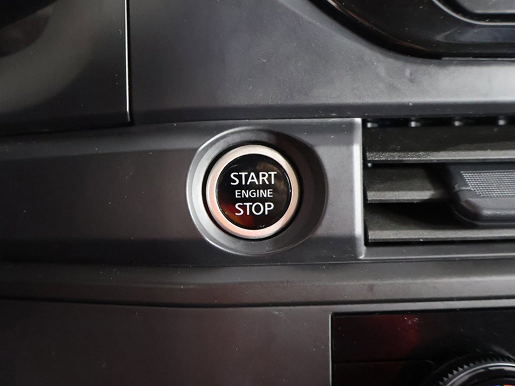 Used 2024 Nissan Pathfinder S image 36