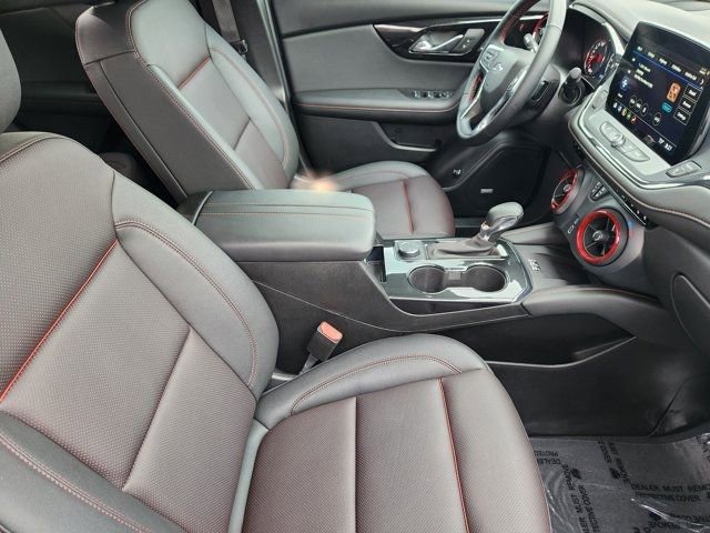 Used 2025 Chevrolet Blazer RS w/ Enhanced Convenience Package image 19