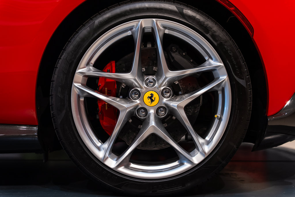 Certified 2021 Ferrari Roma RWD image 14