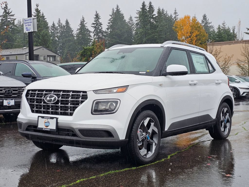 New 2026 Hyundai Venue SEL FWD image 3