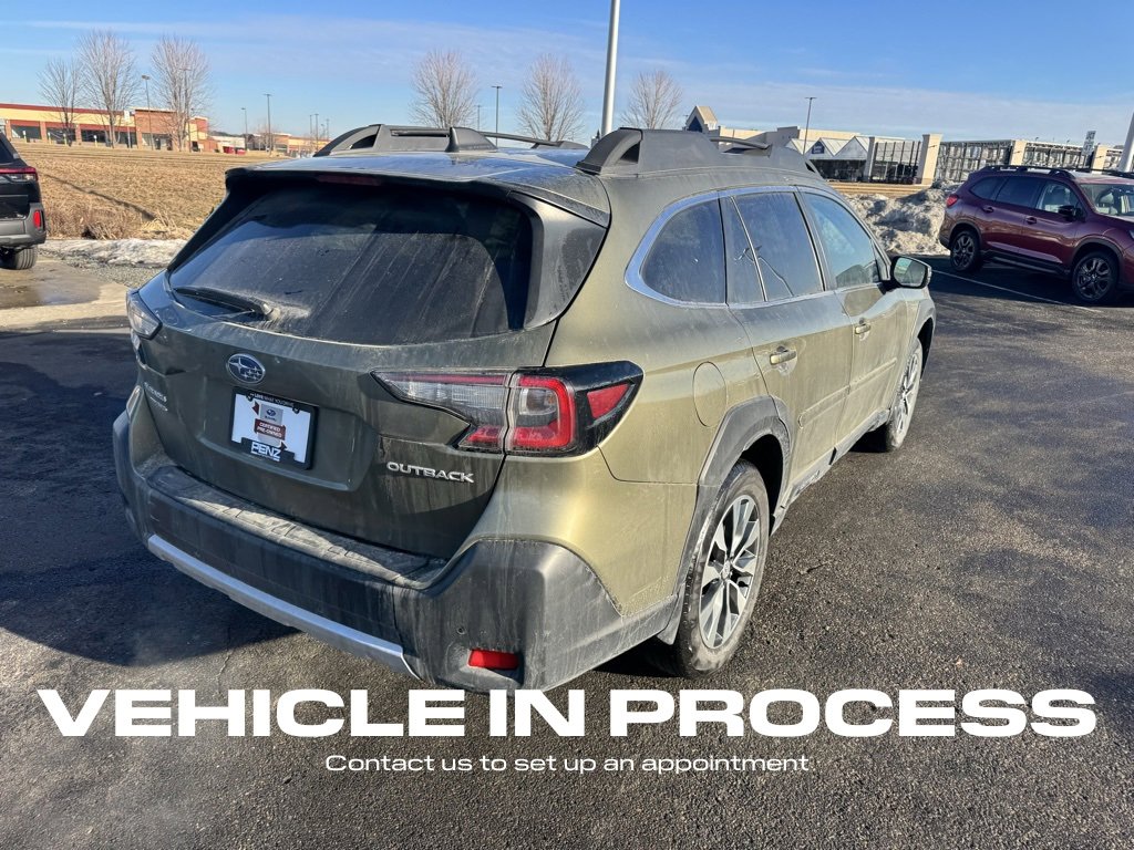 Used 2025 Subaru Outback Limited image 3