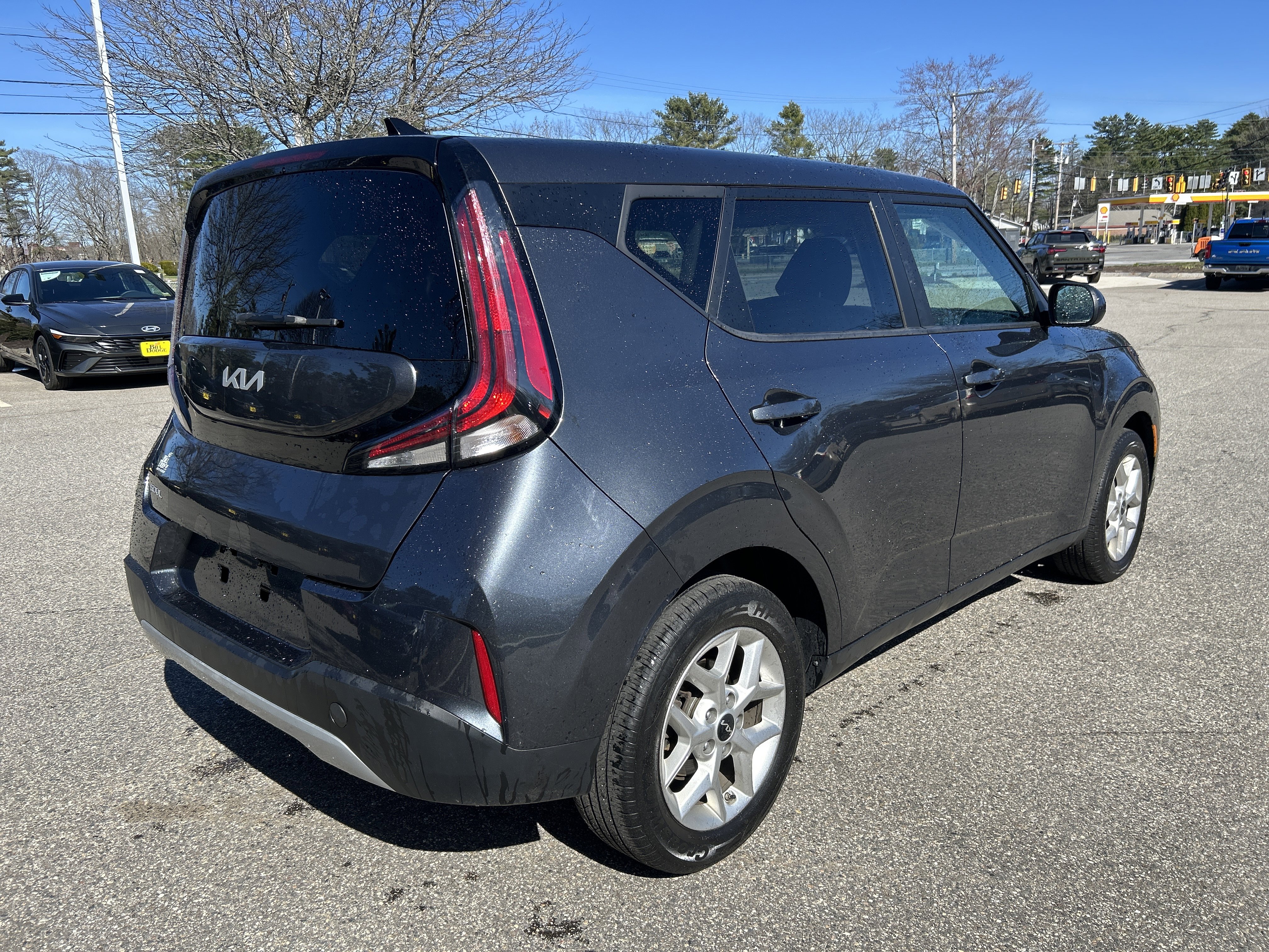 Used 2023 Kia Soul LX w/ Option Group 015 FWD image 5